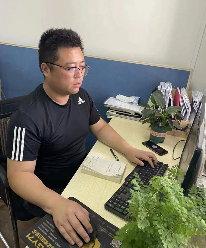 奮斗創(chuàng)造歷史 實(shí)干成就未來——省建科院第三黨支部解放思想大討論活動(dòng)紀(jì)實(shí)(圖10) 奮斗創(chuàng)造歷史 實(shí)干成就未來——省建科院第三黨支部解放思想大討論活動(dòng)紀(jì)實(shí)(圖10)