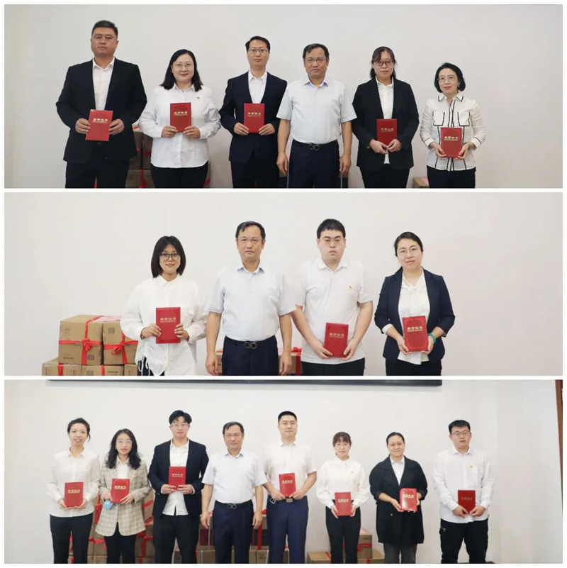 戴長冰出席“中國夢·勞動美——喜迎二十大解放思想再出發(fā)”讀書征文活動頒獎儀式同獲獎代表座談(圖1) 戴長冰出席“中國夢·勞動美——喜迎二十大解放思想再出發(fā)”讀書征文活動頒獎儀式同獲獎代表座談(圖1)