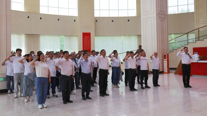 傳承雷鋒精神，弘揚榜樣力量——省建科院組織黨員干部參觀雷鋒紀念館(圖4)